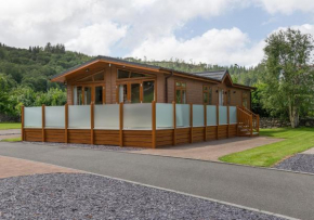 Llyn Dinas Lodge